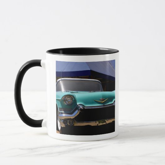Elvis Presleys grüner Cadillac-Konvertible in Tasse (Links)