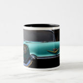 Elvis Presleys grüner Cadillac-Konvertible in Zweifarbige Tasse (Mittel)