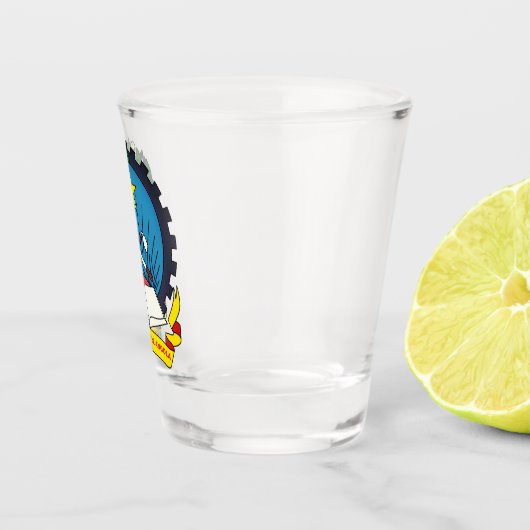 Emblem Angolas Schnapsglas (Rechts)