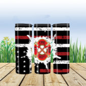 Emblem der Feuerwehr auf der beängstigenden amerik Thermosbecher