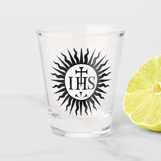 Emblem der Gesellschaft Jesu Schnapsglas (Vorderseite)