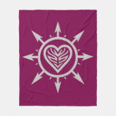 "Emblem der Liebe"-T-Shirt Fleecedecke (Vorderseite)