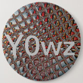 Embossed Ash Gray Maroon Checkered: Eine moderne K Button (Vorderseite)