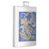 Embossed Gold Dragon auf BlueSatin Print Flachmann (Rechts)