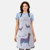 Embossed Indigo Gradient Paw Print Dog Outline Schürze (Getragen)