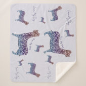 Embossed Indigo Gradient Paw Print Dog Outline Sherpadecke (Vorderseite)
