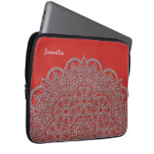 Embossed Looking White Mandala Laptop Case (Vorne Rechts)