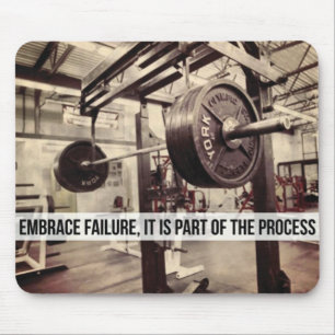 EMBRACE FEHLER. Bodybuilding Workout Motivierend Mousepad