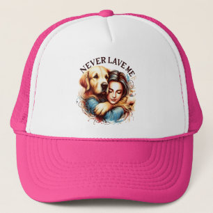 Embrace zwischen Frau und Hund Truckerkappe