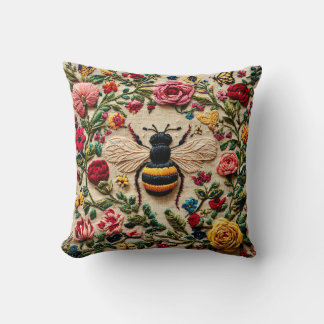 Embroidered Bee Kissen