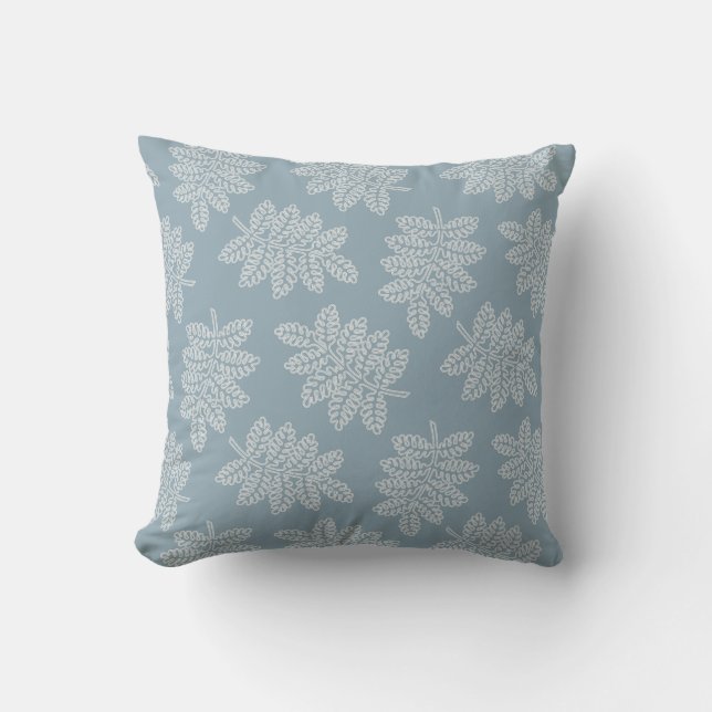 Embroidered Botanicals - blue Kissen (Vorderseite)