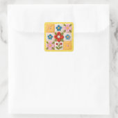Embroidered Flower Patchwork Quilt Quadratischer Aufkleber (Tasche)