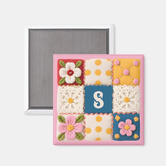 Embroidered Lace and Flowers Monogram Quilt Block Magnet (Vorderseite/Rückseite)