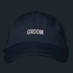 EMBROIDERED WEDDING GROOM  BESTICKTE BASEBALLKAPPE<br><div class="desc">Embroidered caps will make a useful and loved wedding favor for your wedding party to receive.
Choose from the available embroidery fonts and colors,  as well as color of cap.</div>