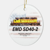 EMD SD40-2 Diesellokomotive. Amerikanische Flagge Keramik Ornament (Links)
