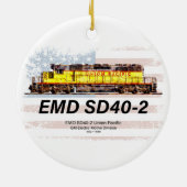 EMD SD40-2 Diesellokomotive. Amerikanische Flagge Keramik Ornament (Hinten)