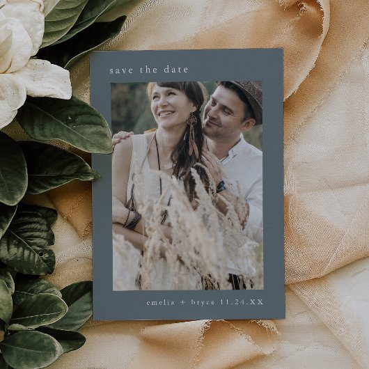 EMELIA Foto Winter Minimalistisch Dusty Blue Weddi Save The Date