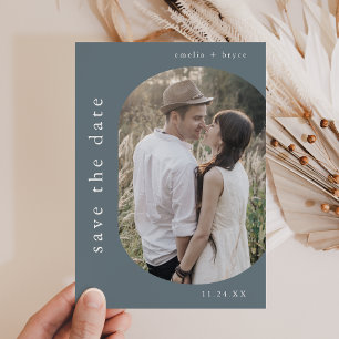 EMELIA Foto Winter Minimalistisch Dusty Blue Weddi Save The Date