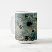 Emerald and Gold Mandelbrot Tasse (Vorderseite Links)