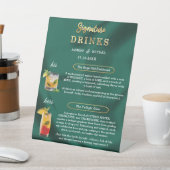 Emerald and Gold Minimal Wedding Signature Drinks Sockelschild (In SItu)