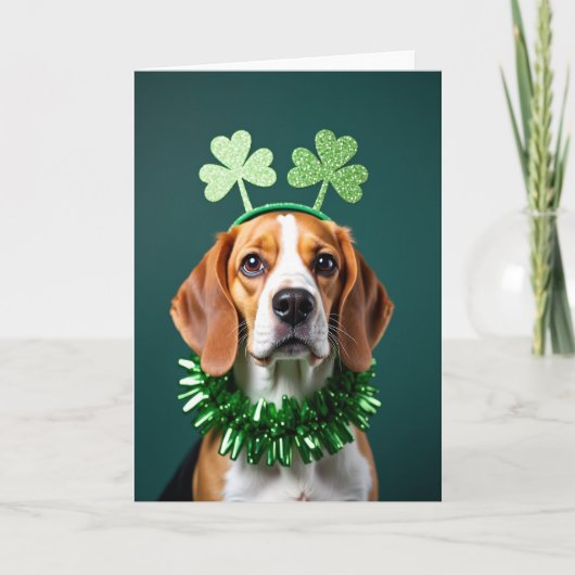 Emerald-Beagle-Shamrock-Spaßkarte Karte (Vorderseite)