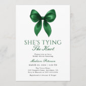 Emerald Bow She's Tying the Knot Bridal Shower Einladung (Vorderseite)
