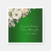 Emerald Elegance und White Rose Bouquet Wedding Serviette (Vorderseite)