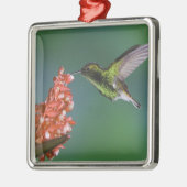 Emerald, Elvira, kopfköpfig, Ornament Aus Metall (Links)