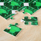 Emerald Gemstone, Birthstone Mai, Light Green Puzzle (Seite)