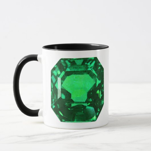 Emerald Gemstone, Birthstone Mai, Light Green Tasse (Links)