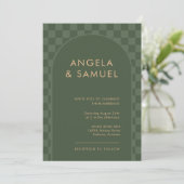 Emerald Green Checkered Modern Wedding Einladung (Stehend Vorderseite)