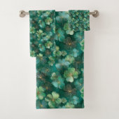 Emerald Green Clover Floral Pattern  Badhandtuch Set (Insitu)