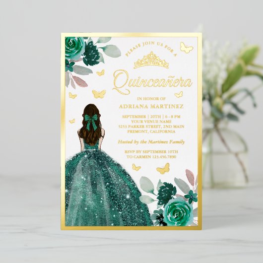 Emerald Green Dress Butterfly Quinceanera Gold Folieneinladung (Stehend vorne)