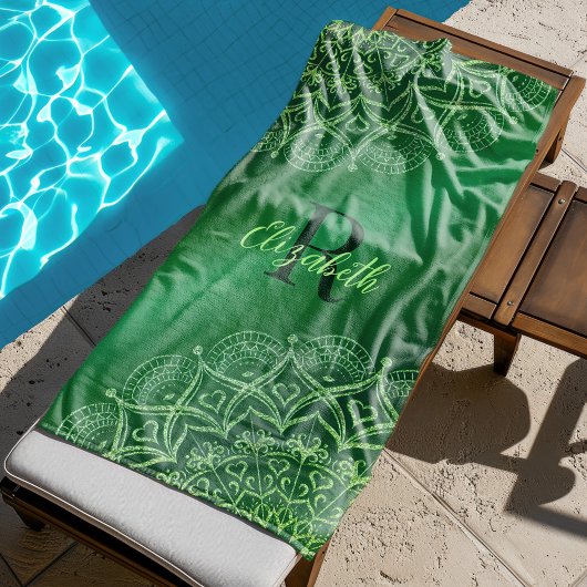 Emerald Green Elegant Mandala Mit Monogramm Strandtuch