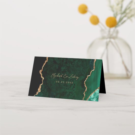 Emerald Green Gold Agate Script Wedding Table Platzkarte (Rückseite)