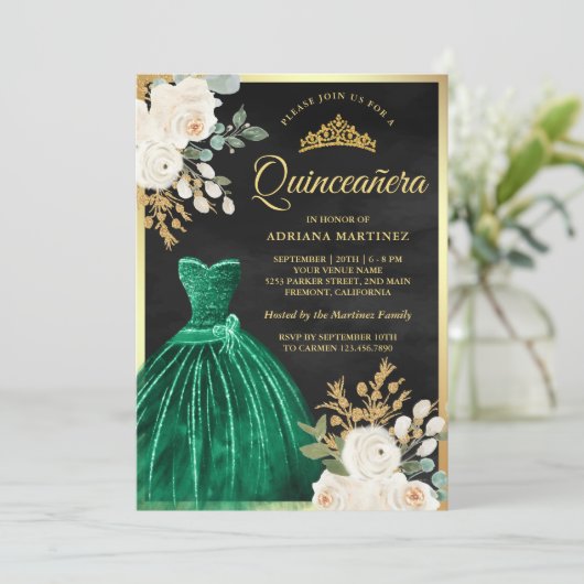 Emerald Green Gown Floral Black Gold Quinceanera Einladung (Stehend Vorderseite)