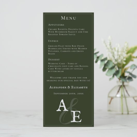 Emerald Green Minimalistisch Monogram Wedding Menükarte (Stehend Vorderseite)