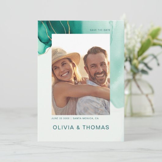 Emerald Green Modern Beach Wedding Foto Rett Date Einladung (Stehend Vorderseite)