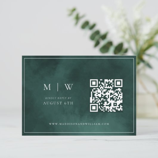 Emerald Green Monogram & Border QR Code Hochzeit RSVP Karte (Stehend Vorderseite)
