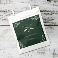 Emerald Green Monogram und Arrows Wedding