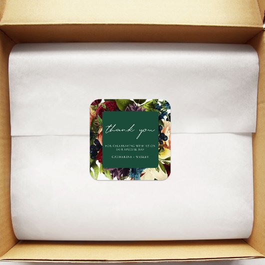 Emerald Green Moody Floral Burgundy Wedding Quadratischer Aufkleber