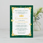 Emerald Green Quinceañera Elegante Butterfly Folieneinladung (Stehend vorne)