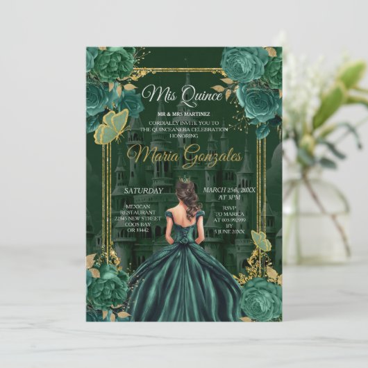 Emerald Green Quinceañera Princess Butterfly Einladung (Stehend Vorderseite)