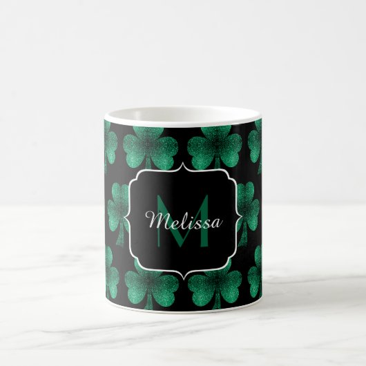 Emerald Green Sparkle Kleeblatt Black Monogram Kaffeetasse (Mittel)