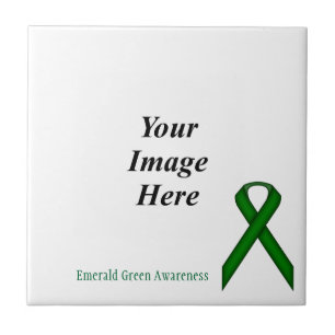 Emerald Green Standard Ribbon von Kenneth Yoncich Fliese
