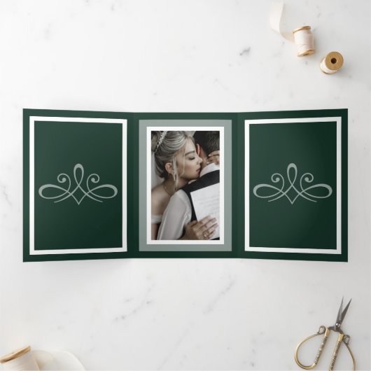 Emerald green Trifold Letter Fold Program Dreifach-gefaltete Programmkarte (Innenseite)