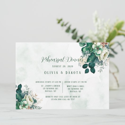 Emerald Green und Cream Florals Probe Dinner Einladung (Stehend Vorderseite)