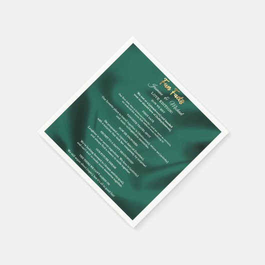 Emerald Green und Gold Script Wedding Fun Fakten Serviette (Ecke)
