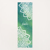 Emerald Green White Floral Mandala Monogramm Yogamatte (Vorderseite)