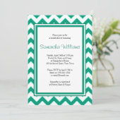 Emerald Green Zickzack Pattern Brautparty Einladung (Stehend Vorderseite)